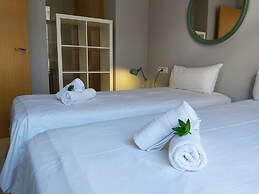 Del Parque Flats Central