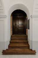 Apartament Goldfinger