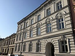 Apartament Goldfinger