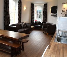 Cotswolds Valley Accommodation-Excl Prop