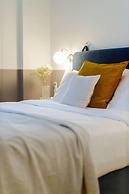 UPSTREET Hidesign Acropolis Apartment