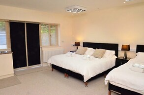 Cotswolds Valleys Accommodation-Stony Hs