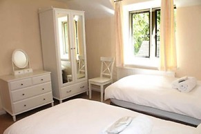 Cotswolds Valleys Accommodation Springfl