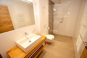 Finest Villa Zell am See