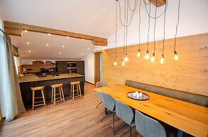 Finest Villa Zell am See