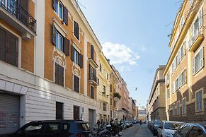 Rental in Rome Borgo Angelico Terrace