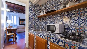 Rental in Rome Scala Studio