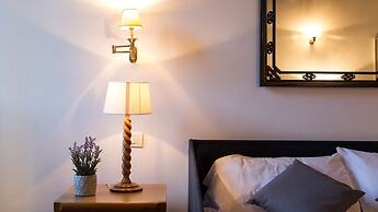 Rental in Rome Scala Studio