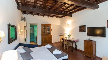 Rental in Rome Scala Studio