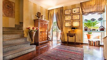 Rental in Rome Trevi Luxury Penthouse