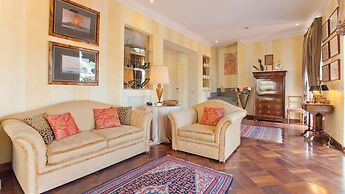 Rental in Rome Trevi Luxury Penthouse