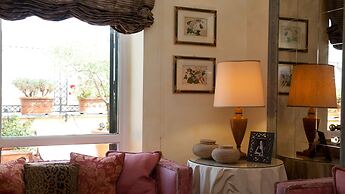 Rental in Rome Trevi Luxury Penthouse