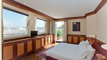 Rental in Rome Trevi Luxury Penthouse