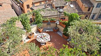 Rental in Rome Trevi Luxury Penthouse