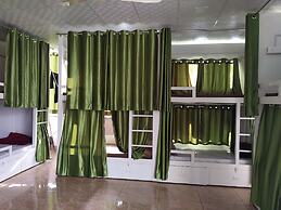 Hotel The Raja Palace