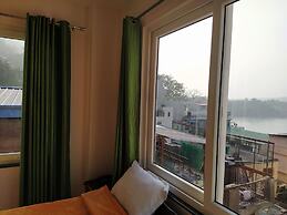 Hotel The Raja Palace