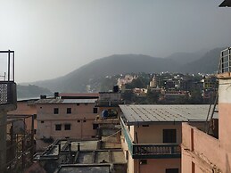 Hotel The Raja Palace