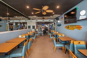 0712 Waters Edge Resort 3 Bedroom Condo by RedAwning