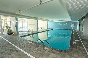 0712 Waters Edge Resort 3 Bedroom Condo by RedAwning