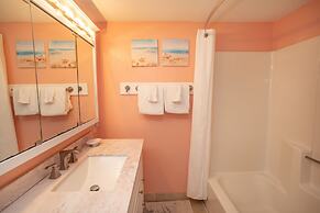 0712 Waters Edge Resort 3 Bedroom Condo by RedAwning