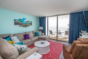 0712 Waters Edge Resort 3 Bedroom Condo by RedAwning