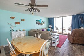 0712 Waters Edge Resort 3 Bedroom Condo by RedAwning