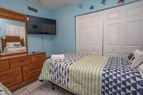 0712 Waters Edge Resort 3 Bedroom Condo by RedAwning