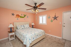 0712 Waters Edge Resort 3 Bedroom Condo by RedAwning