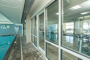 0712 Waters Edge Resort 3 Bedroom Condo by RedAwning