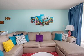 0712 Waters Edge Resort 3 Bedroom Condo by RedAwning