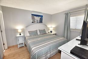 1206 Waters Edge Resort 1 Bedroom Condo by RedAwning