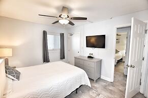 0902 Waters Edge Resort 2 Bedroom Condo by RedAwning