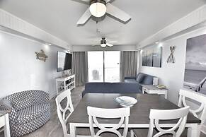 0902 Waters Edge Resort 2 Bedroom Condo by RedAwning