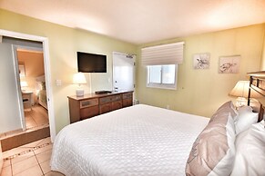 0611 Waters Edge Resort 2 Bedroom Condo by Redawning