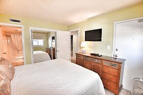 0611 Waters Edge Resort 2 Bedroom Condo by RedAwning