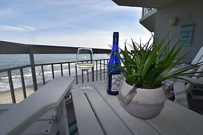 0407 Waters Edge Resort 1 Bedroom Condo by RedAwning