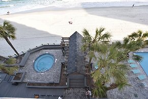 0407 Waters Edge Resort 1 Bedroom Condo by RedAwning