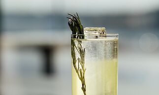 DoubleTree by Hilton Perth Waterfront