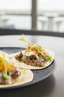 DoubleTree by Hilton Perth Waterfront