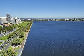 DoubleTree by Hilton Perth Waterfront