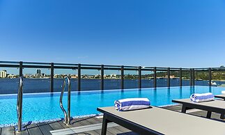 DoubleTree by Hilton Perth Waterfront