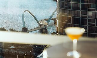 DoubleTree by Hilton Perth Waterfront