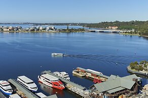 DoubleTree by Hilton Perth Waterfront