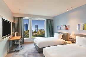 DoubleTree by Hilton Perth Waterfront