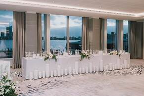 DoubleTree by Hilton Perth Waterfront