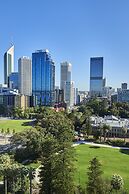 DoubleTree by Hilton Perth Waterfront