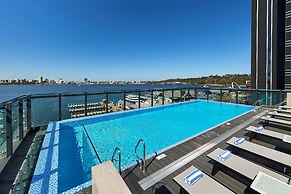 DoubleTree by Hilton Perth Waterfront