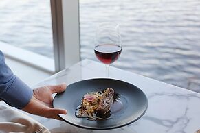 DoubleTree by Hilton Perth Waterfront