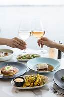 DoubleTree by Hilton Perth Waterfront