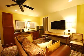 Grand Center Inn